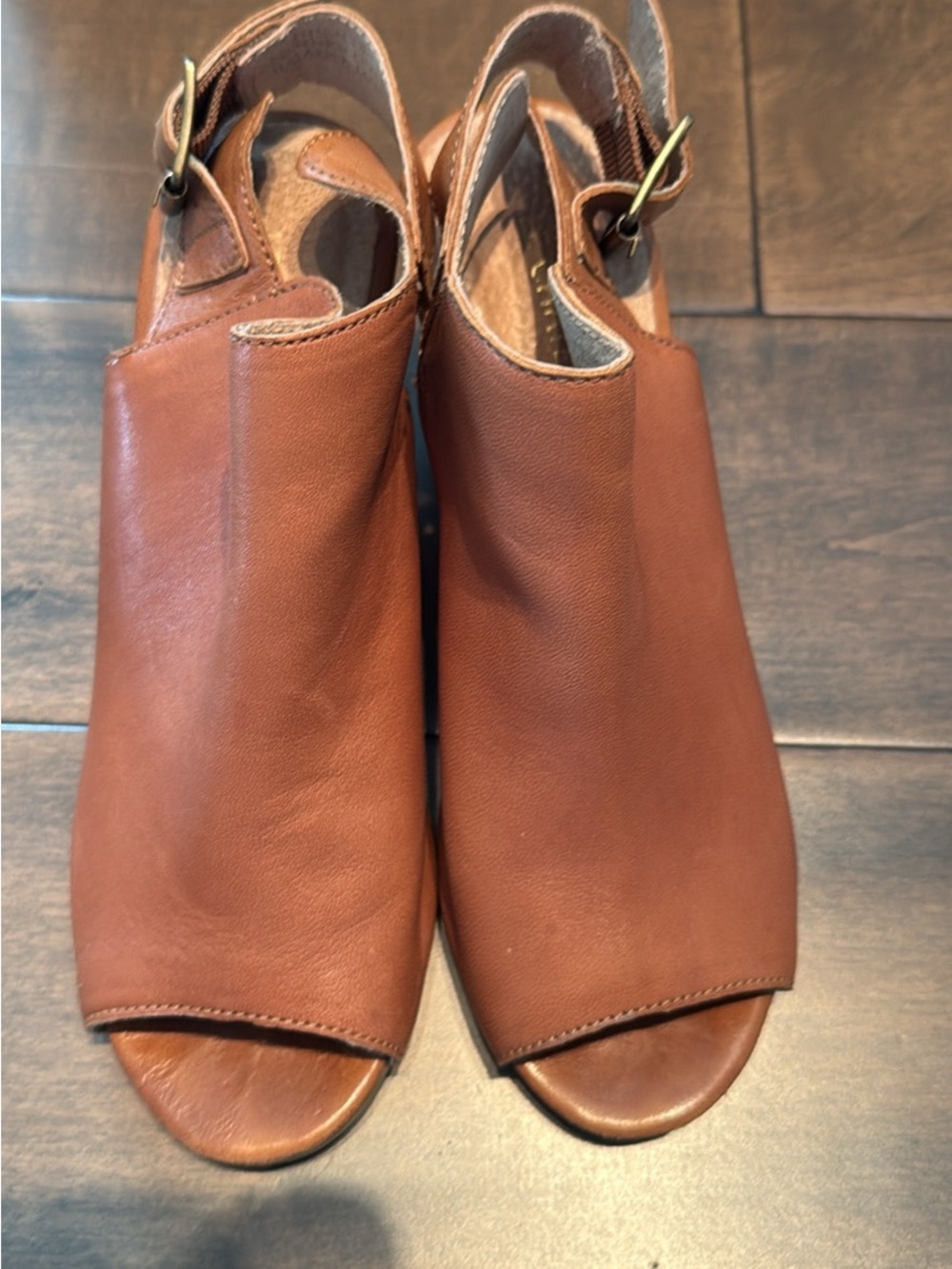 Le Chateau Open-Toe Leather Block Heel Sandals - Tan - Picture 3 of 4